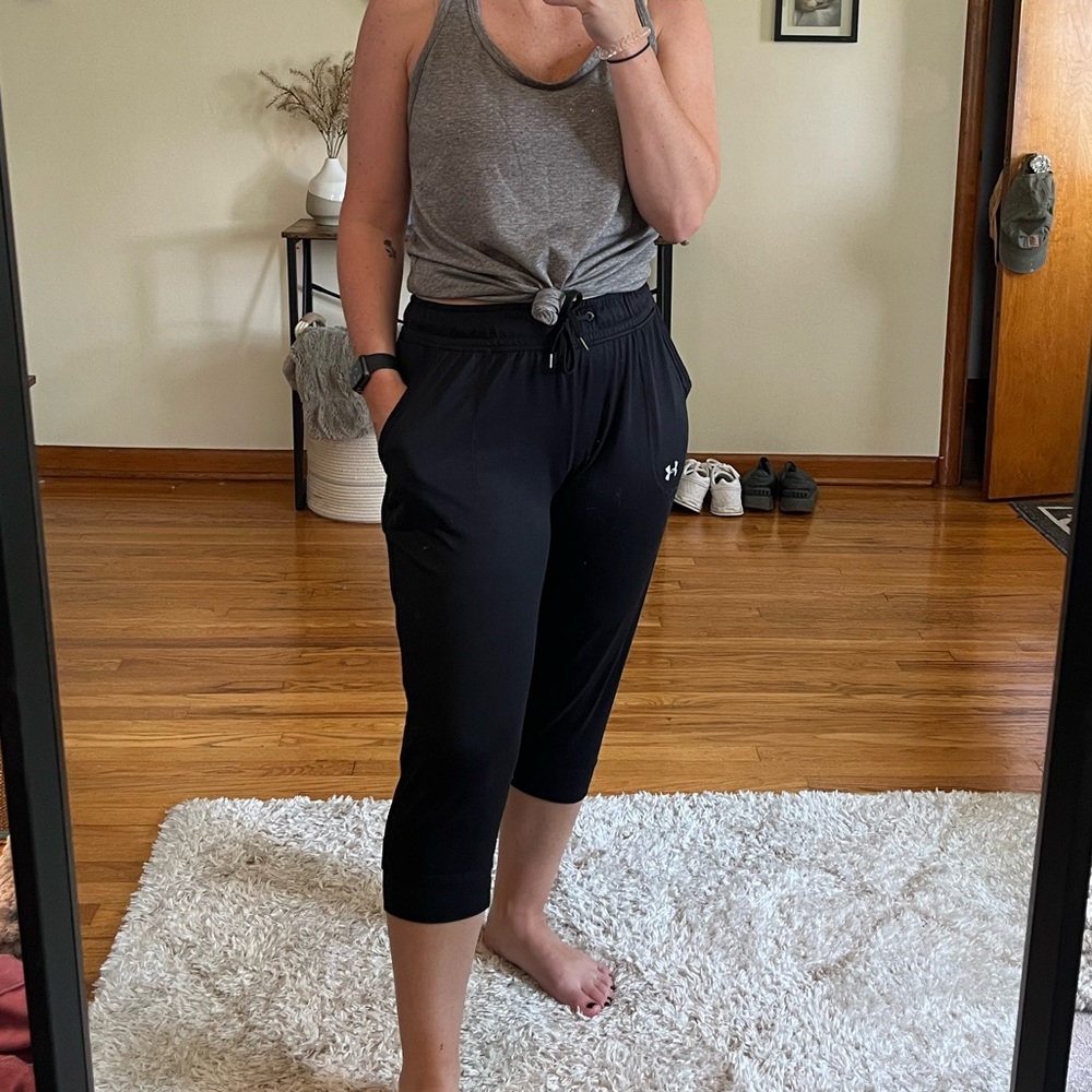Black under Armour pant